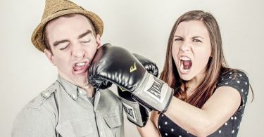 10 Red Flags Your Relationship is Toxic
